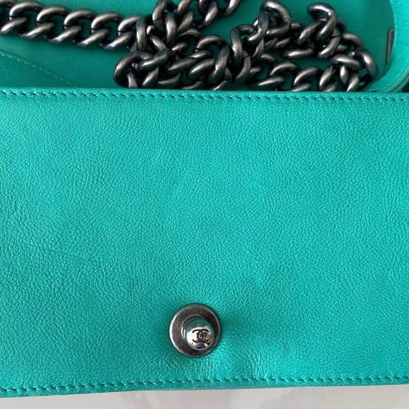 Chanel Turquoise Boy Bag - Picture 9 of 15